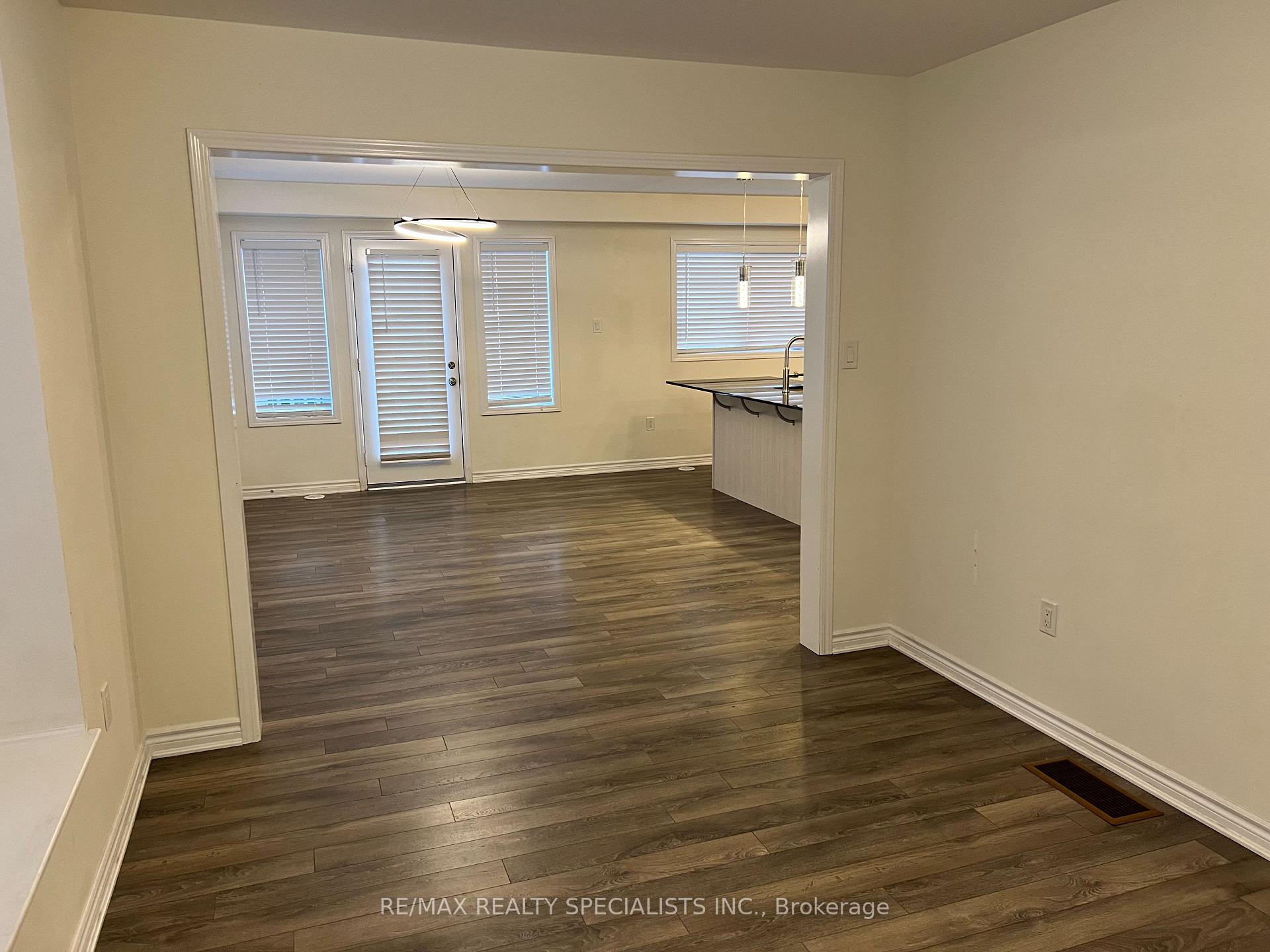 Photo 12 of 219 Netherby Lane, Kitchener — HOMEH