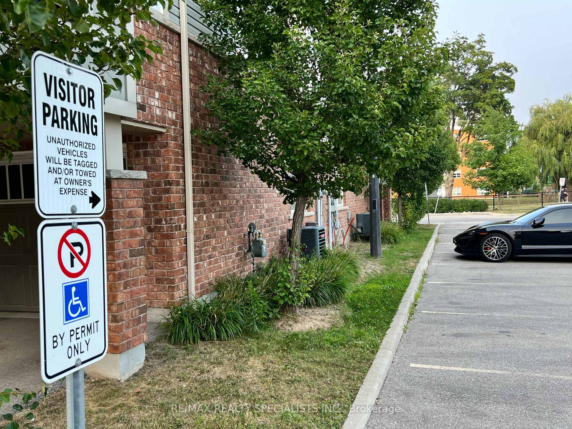 Photo 23 of 219 Netherby Lane, Kitchener — HOMEH