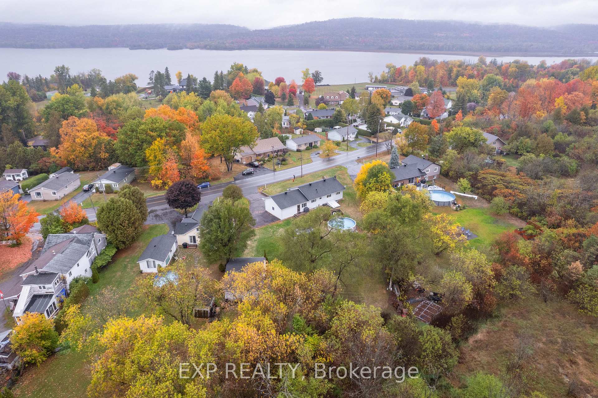 Photo 45 of 635 Front Road W, Champlain, Champlain Twp — HOMEH