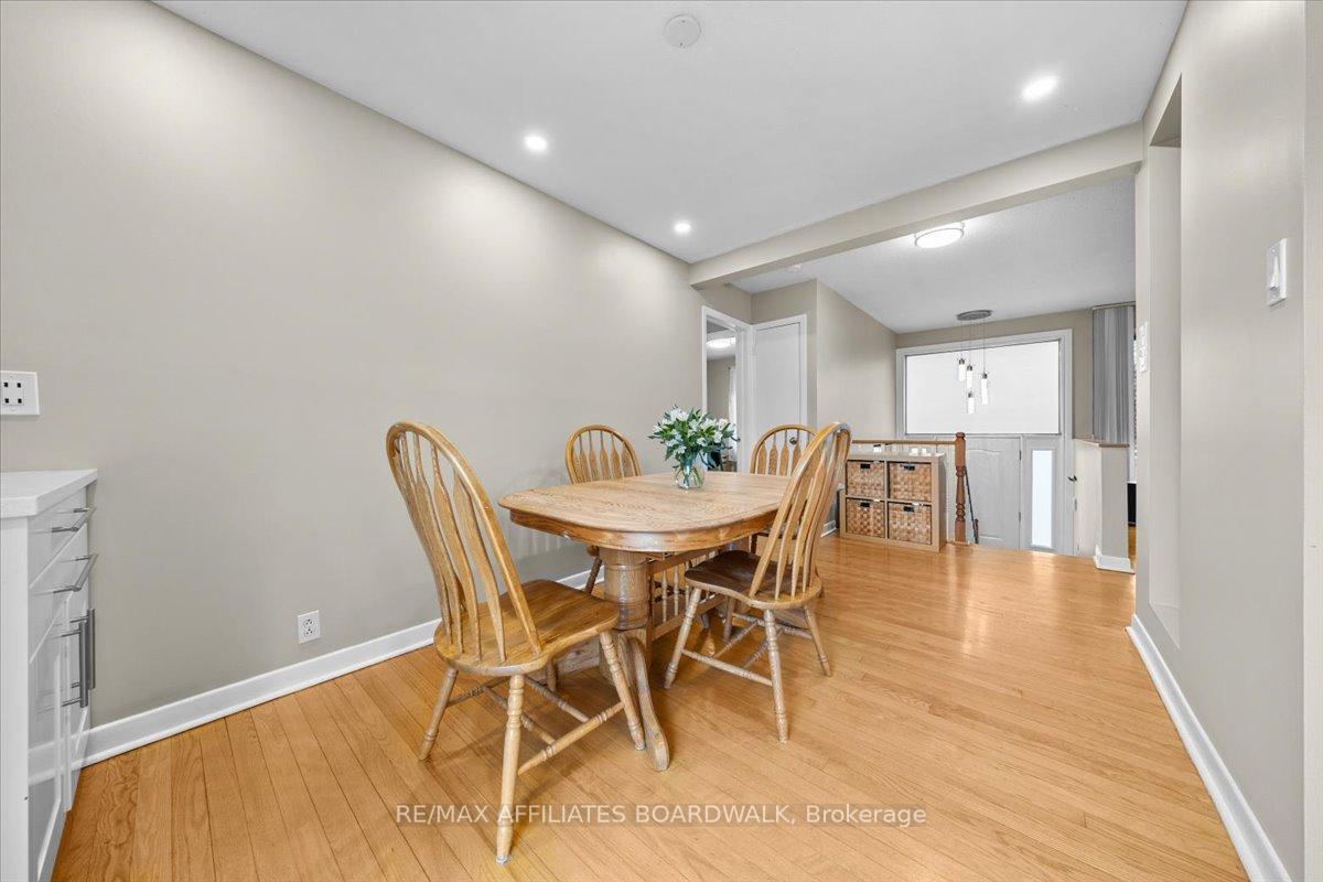 Photo 6 of 27 Cleadon Drive, Ottawa, Crystal Beach — HOMEH
