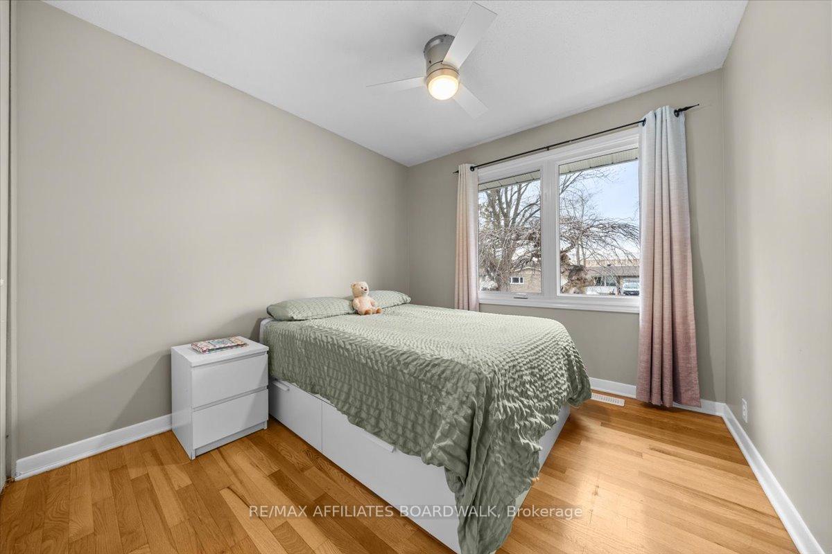 Photo 11 of 27 Cleadon Drive, Ottawa, Crystal Beach — HOMEH