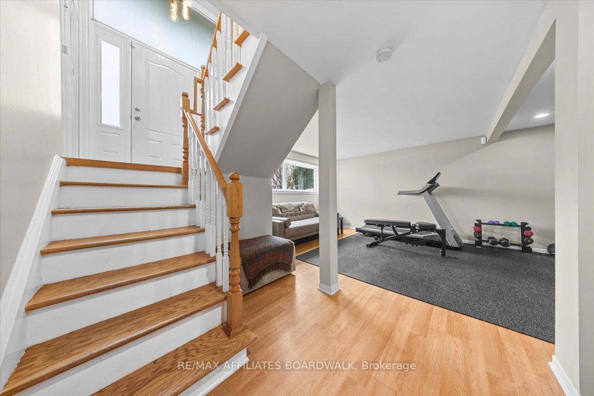 Photo 17 of 27 Cleadon Drive, Ottawa, Crystal Beach — HOMEH