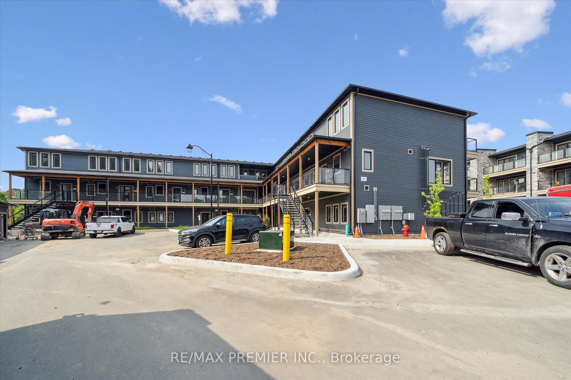 Front of Unit 3-105, 253 Crescent Bay Lane