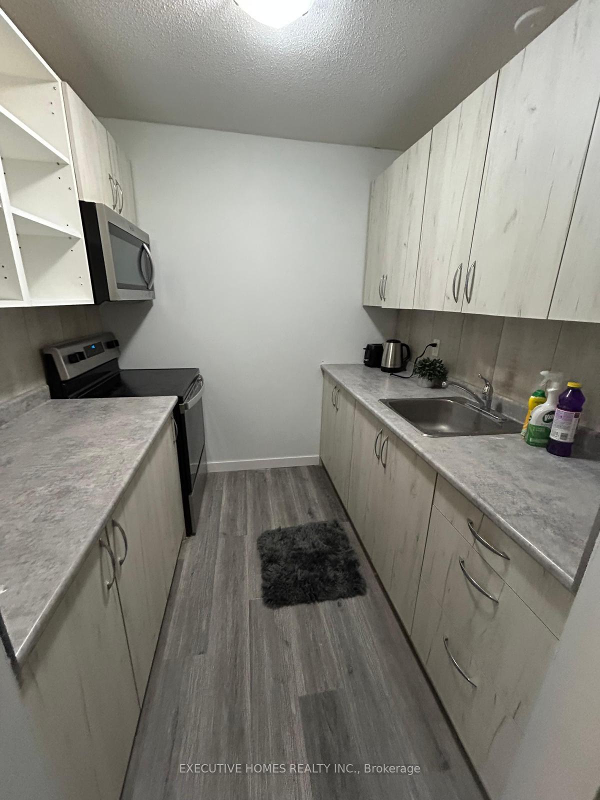 Photo 5 of Unit 6, 303 King Street N, Waterloo — HOMEH