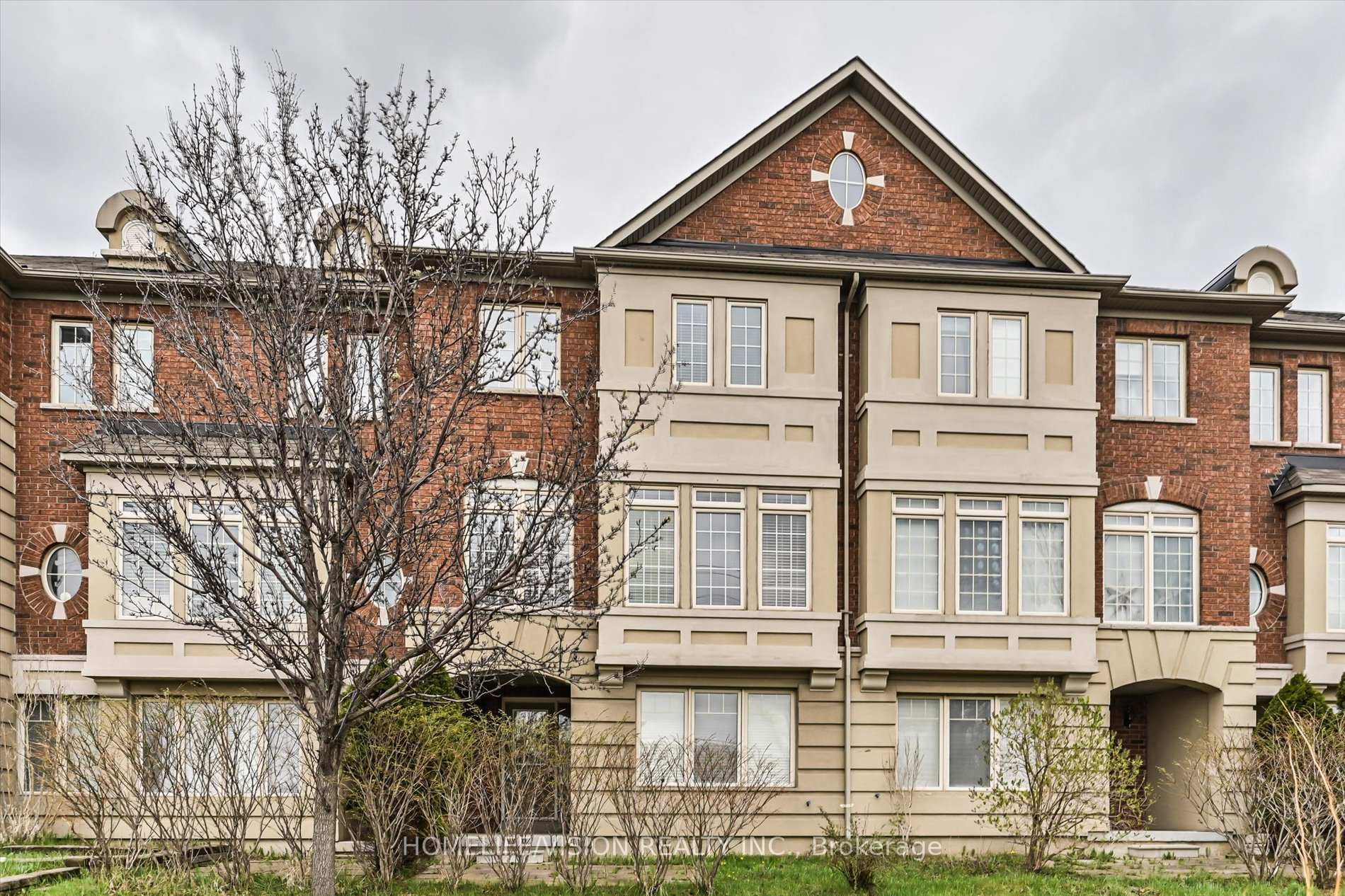 Photo 1 of 151 Zokol Drive, Aurora, Bayview Northeast — HOMEH