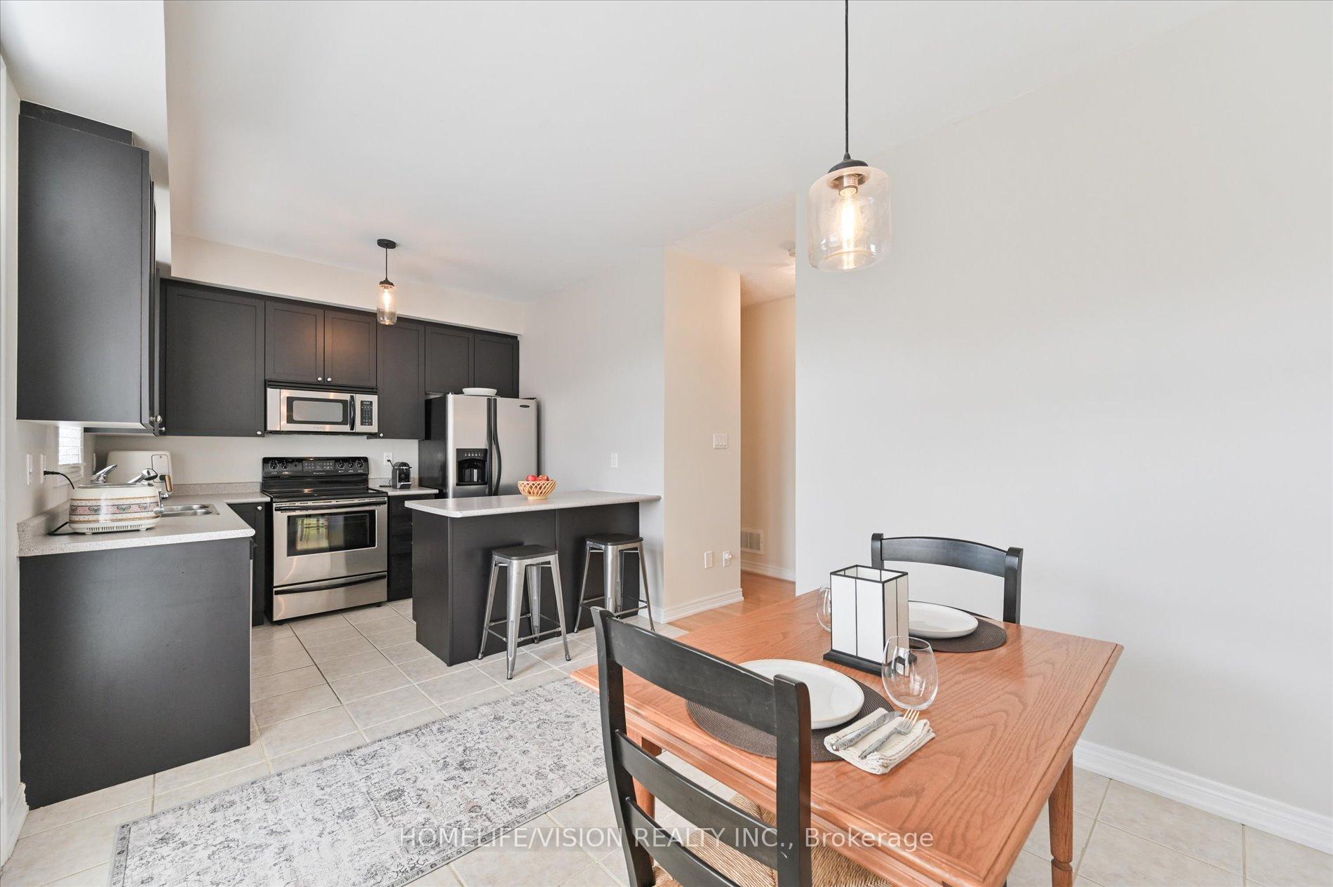 Photo 19 of 151 Zokol Drive, Aurora, Bayview Northeast — HOMEH