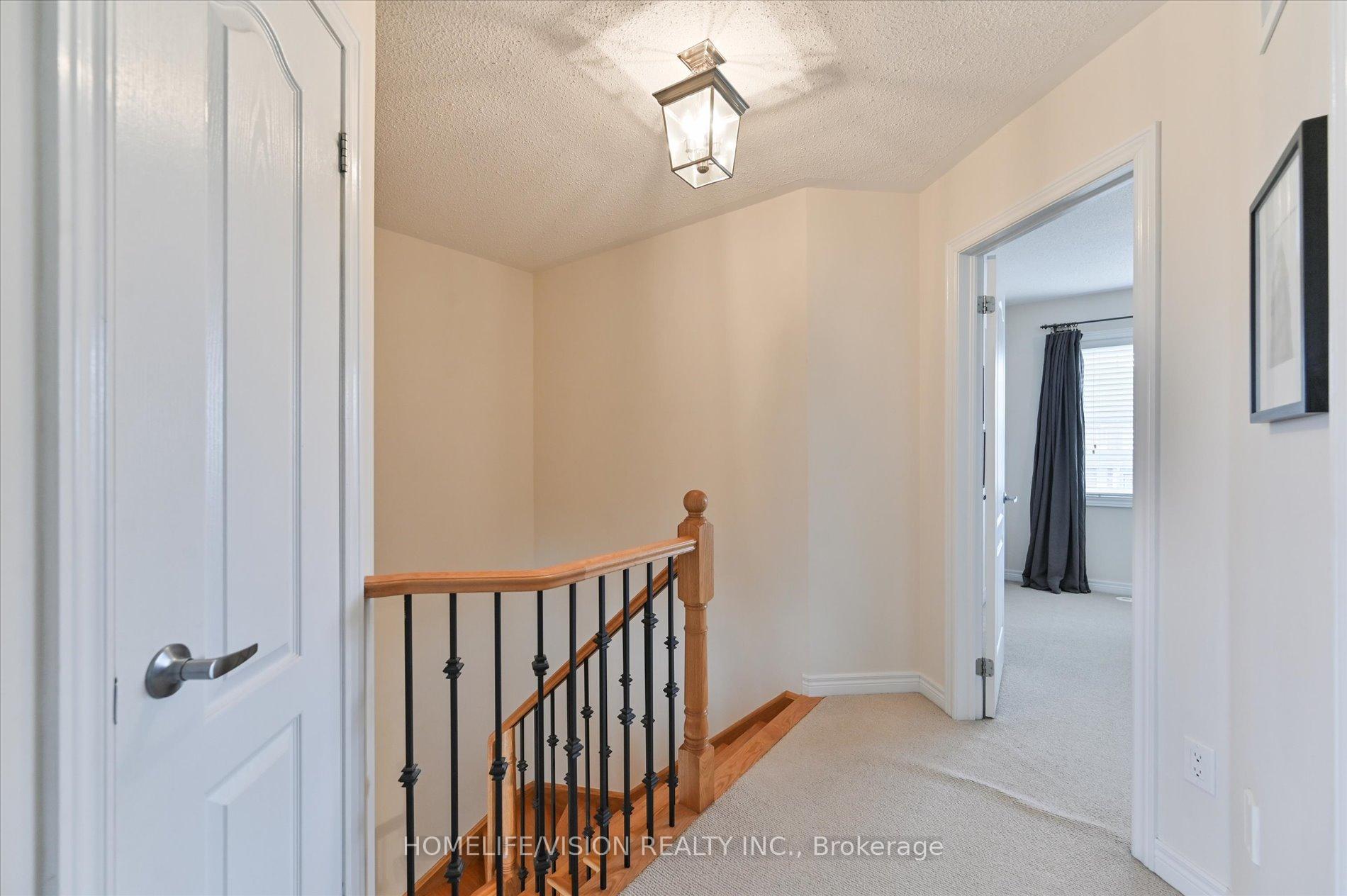 Photo 21 of 151 Zokol Drive, Aurora, Bayview Northeast — HOMEH