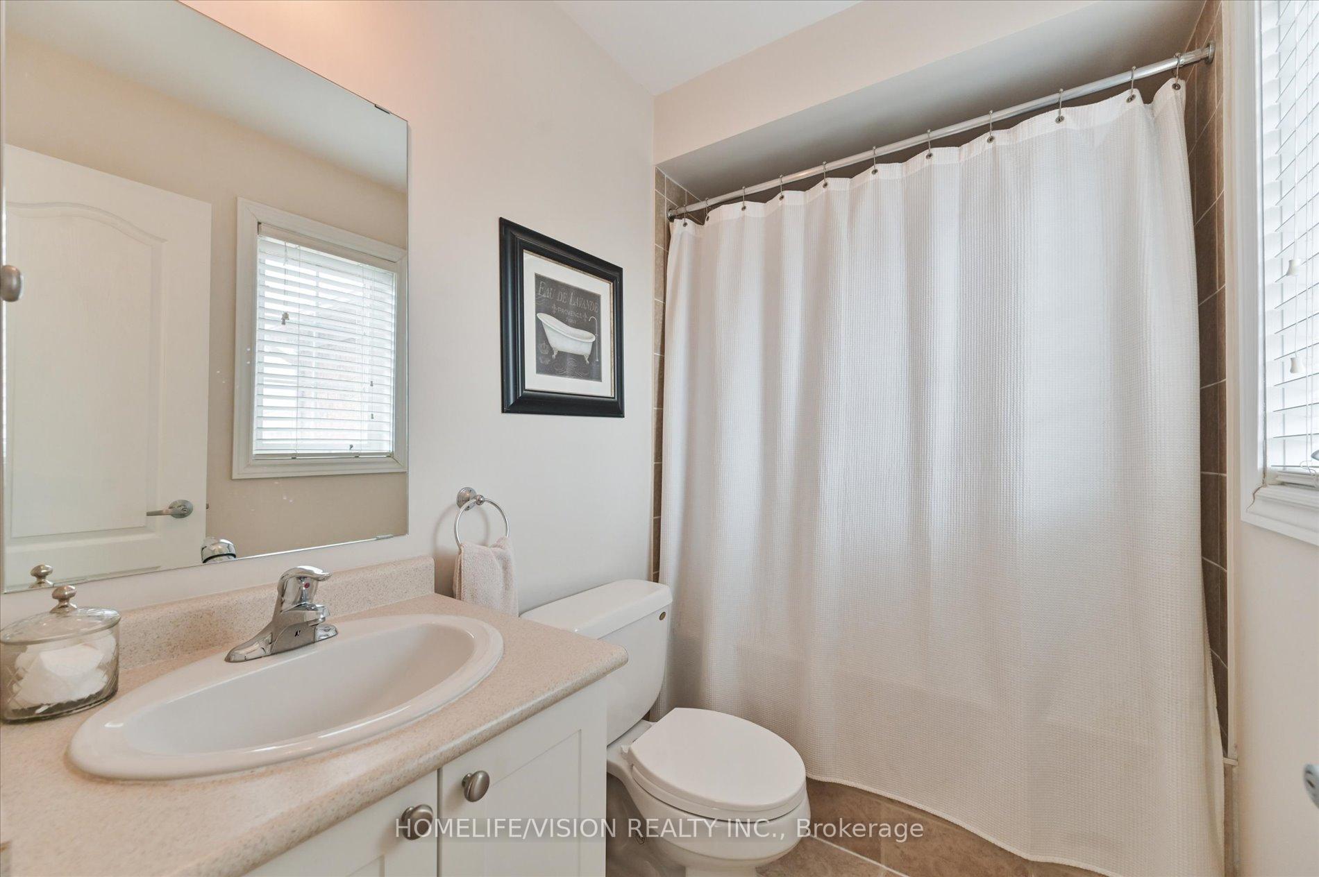 Photo 29 of 151 Zokol Drive, Aurora, Bayview Northeast — HOMEH