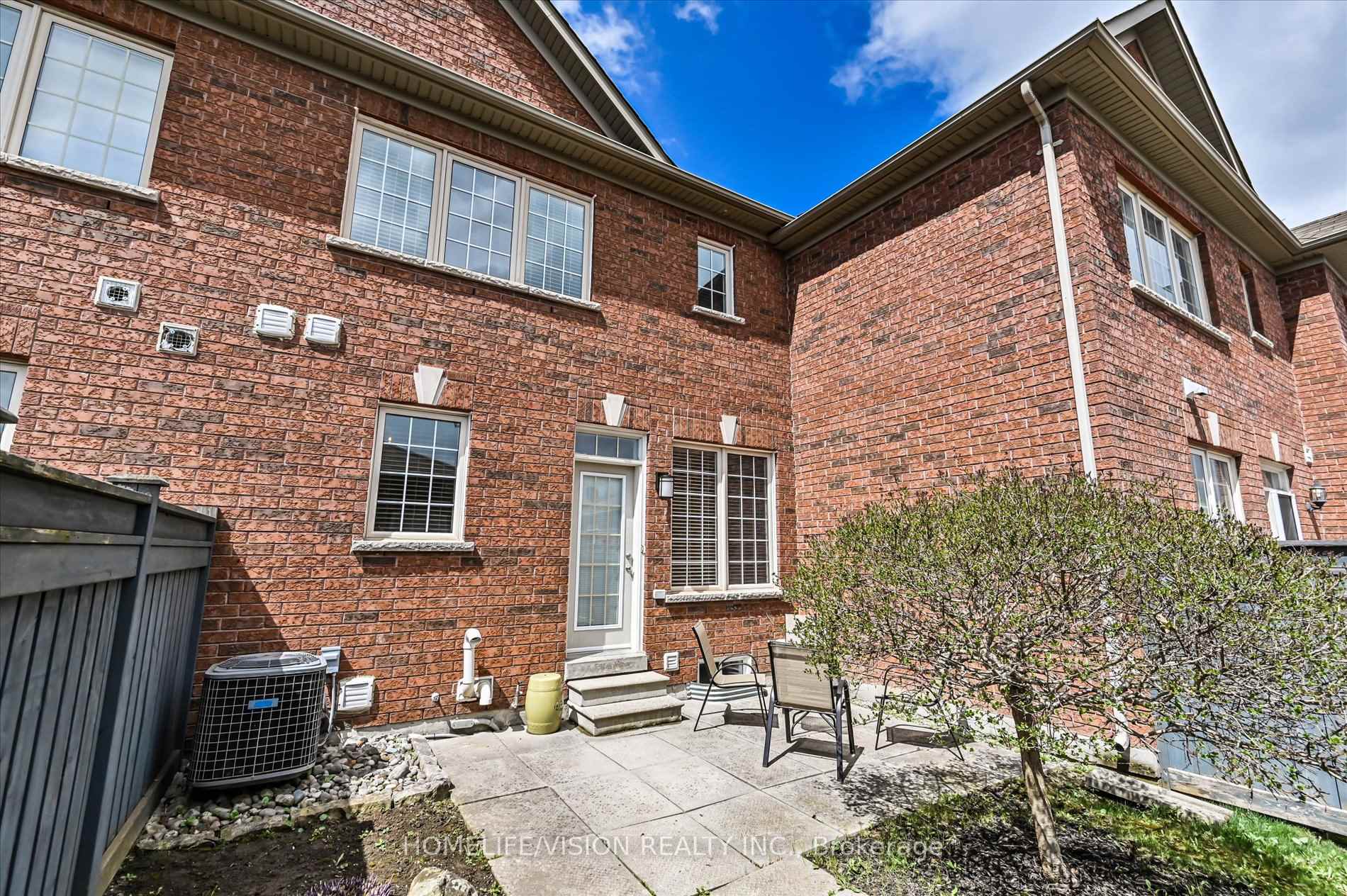 Photo 30 of 151 Zokol Drive, Aurora, Bayview Northeast — HOMEH