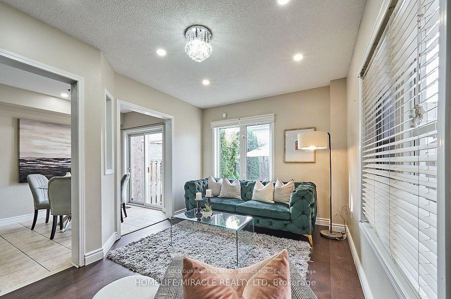 Photo 5 of 103 Beer Crescent, Ajax, South East — HOMEH