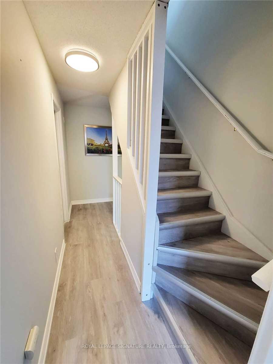 Photo 6 of Unit 34, 67 Valleyview Road, Kitchener, Laurentian Hills — HOMEH