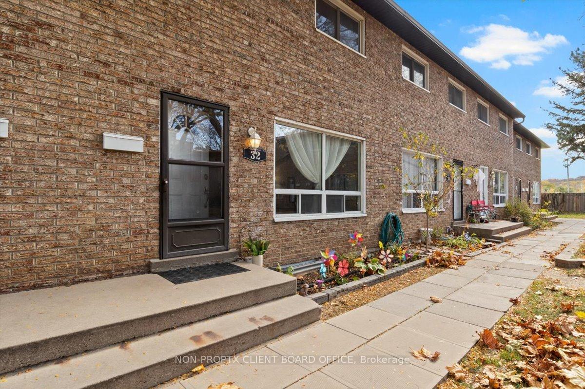 Photo 15 of Unit 20, 32 Glenburn Court, Hamilton, Riverdale — HOMEH