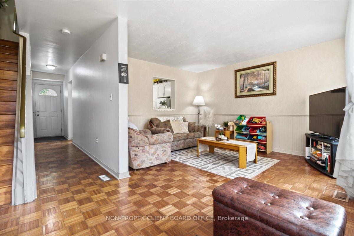 Photo 16 of Unit 20, 32 Glenburn Court, Hamilton, Riverdale — HOMEH