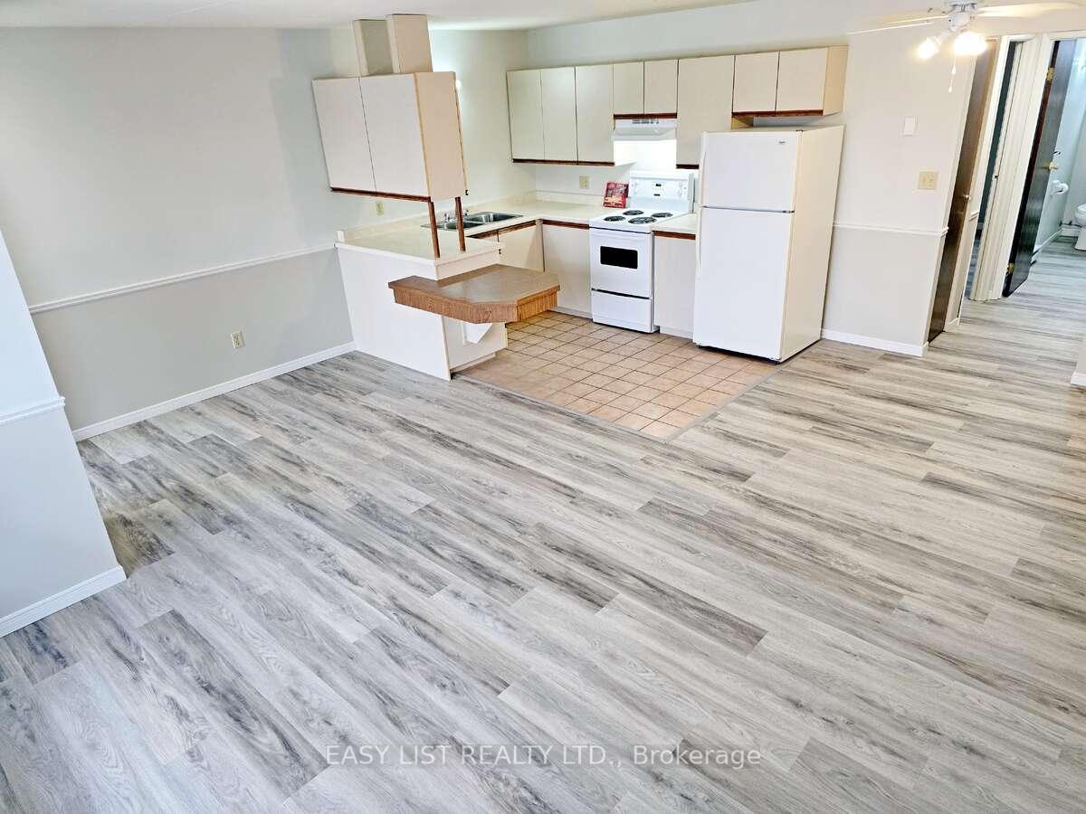 Photo 3 of Unit 14, 45 Doverdoon Drive, Chatham-Kent, Chatham — HOMEH