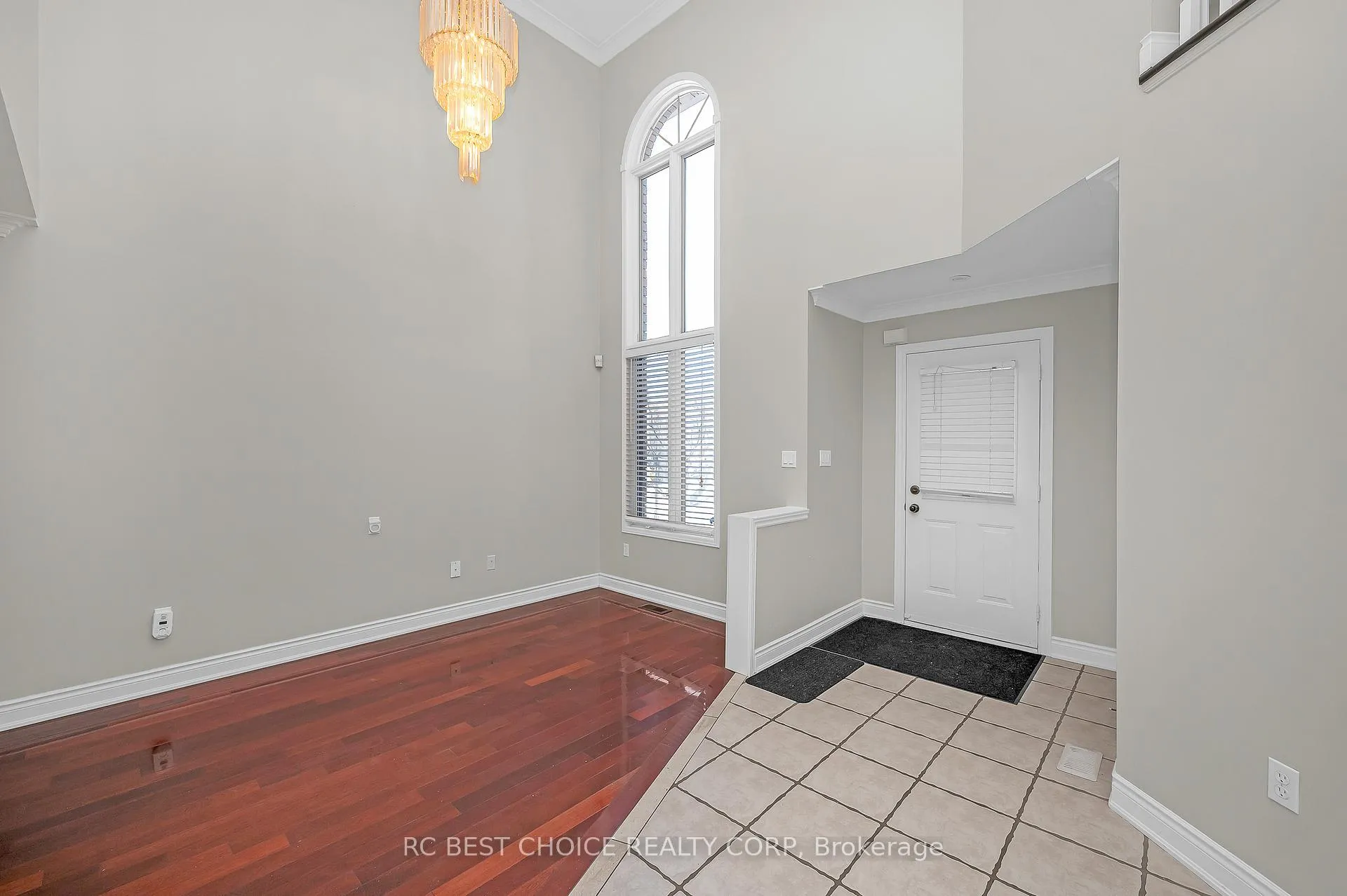 Photo 10 of 50 Pelham Drive, Hamilton, Ancaster — HOMEH