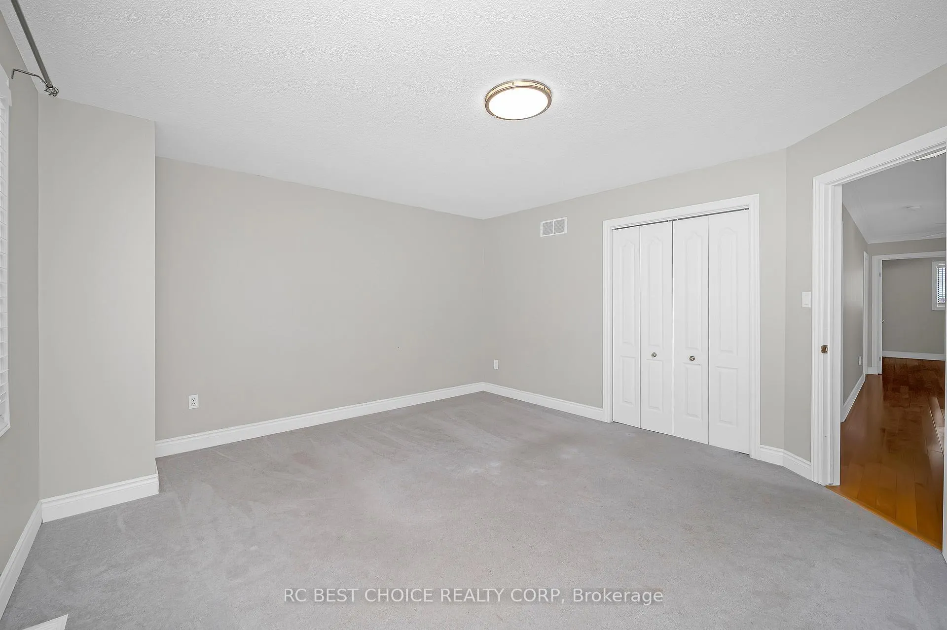 Photo 33 of 50 Pelham Drive, Hamilton, Ancaster — HOMEH