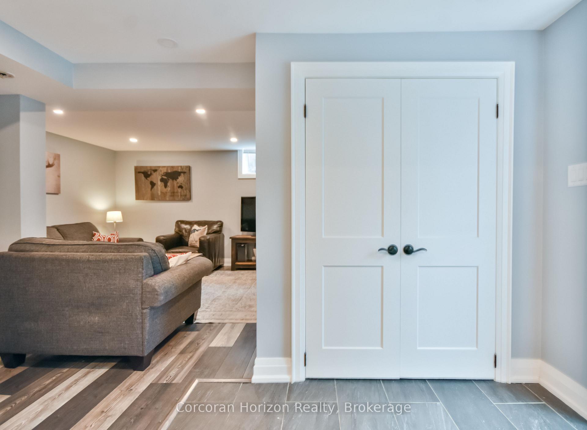 Photo 21 of 52 Stephanie Lane, Barrie, Painswick South — HOMEH