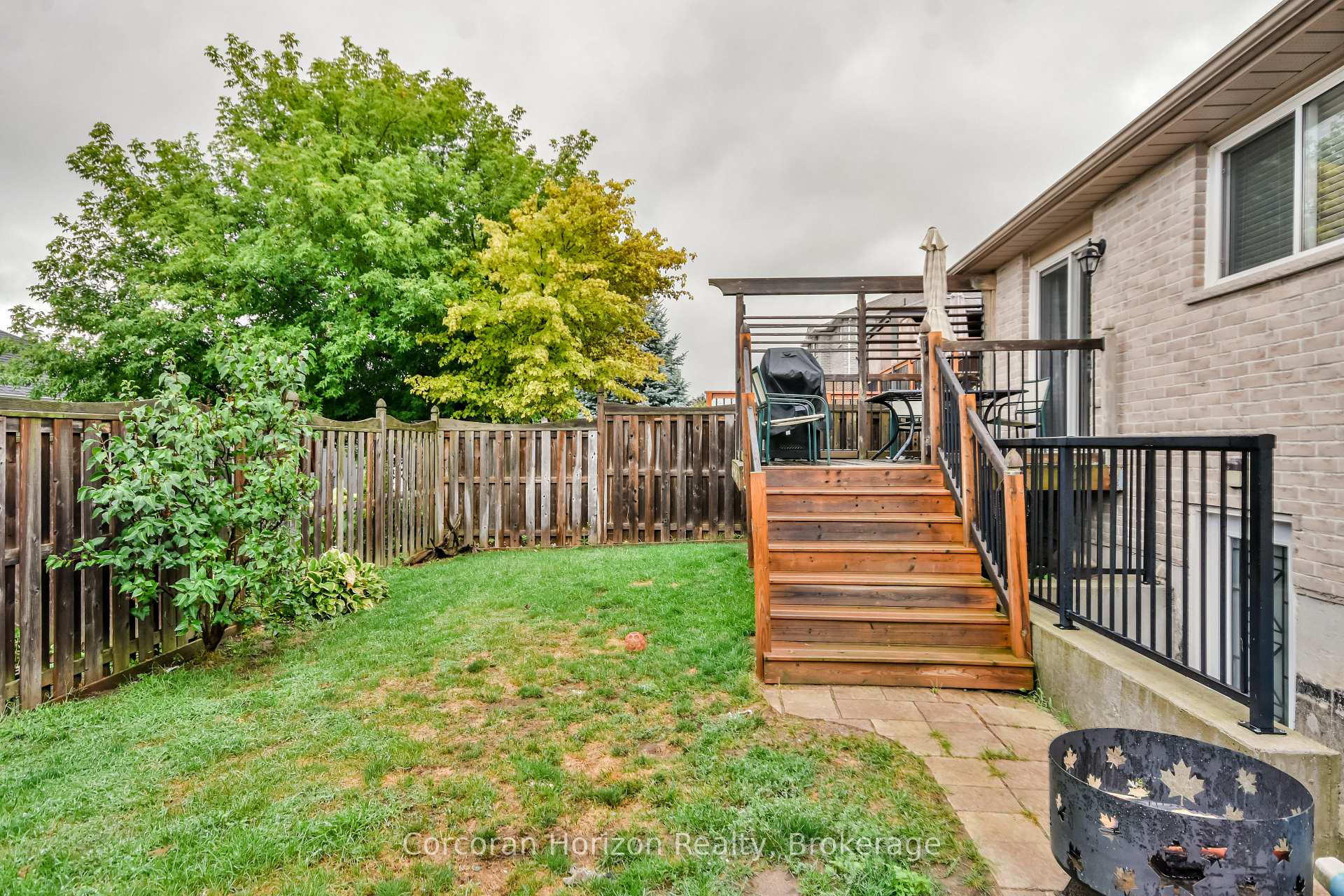 Photo 34 of 52 Stephanie Lane, Barrie, Painswick South — HOMEH