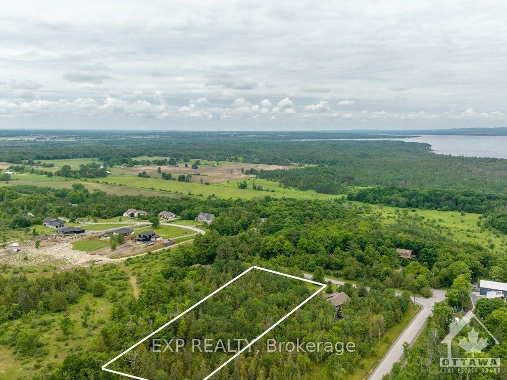 Photo 2 of 1015 Julia Court, Ottawa, Dunrobin Shores — HOMEH