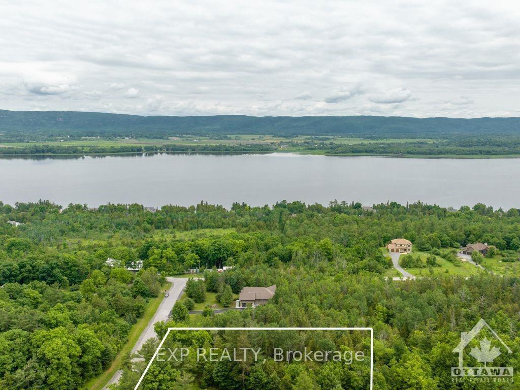 Photo 7 of 1015 Julia Court, Ottawa, Dunrobin Shores — HOMEH