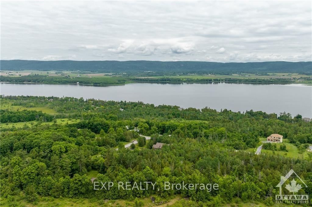 Photo 6 of 1015 Julia Court, Ottawa, Dunrobin Shores — HOMEH