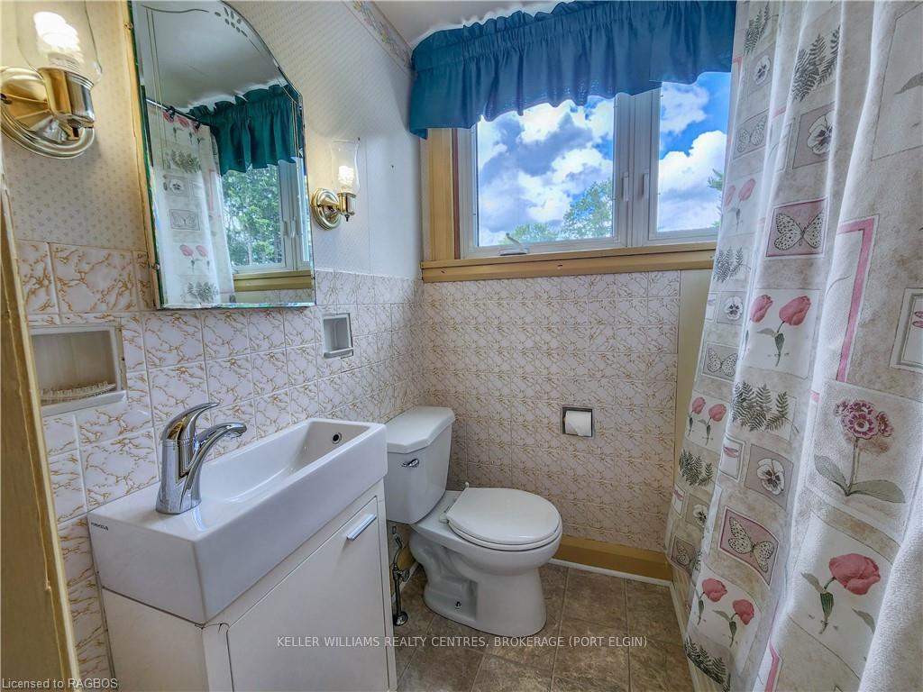 Photo 34 of 1076 Bruce Road 15, Brockton — HOMEH