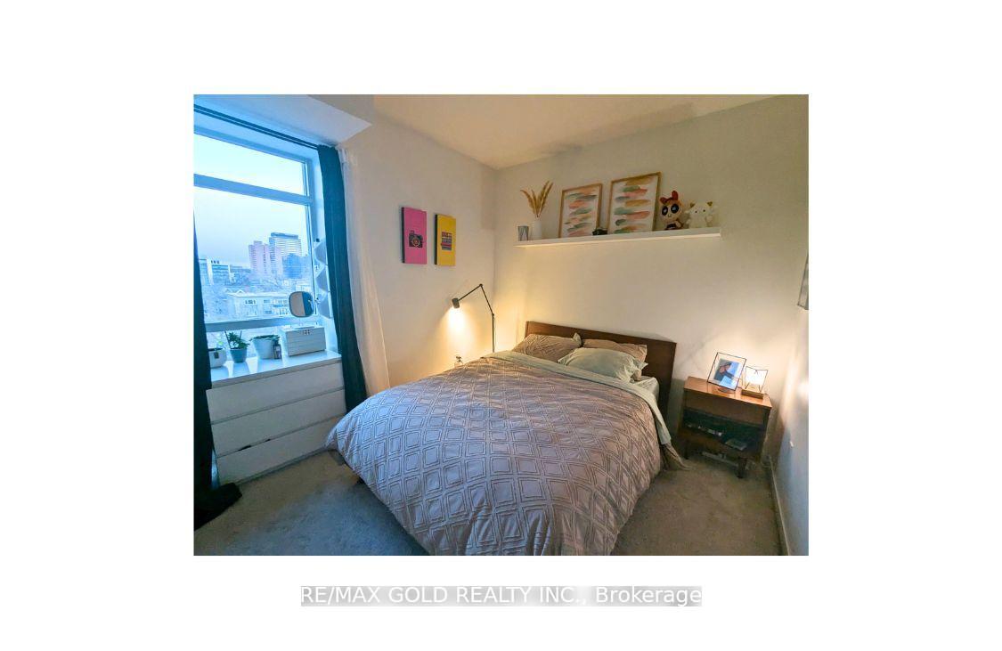 Photo 11 of Unit 807, 85 Robinson Street, Hamilton, Durand — HOMEH