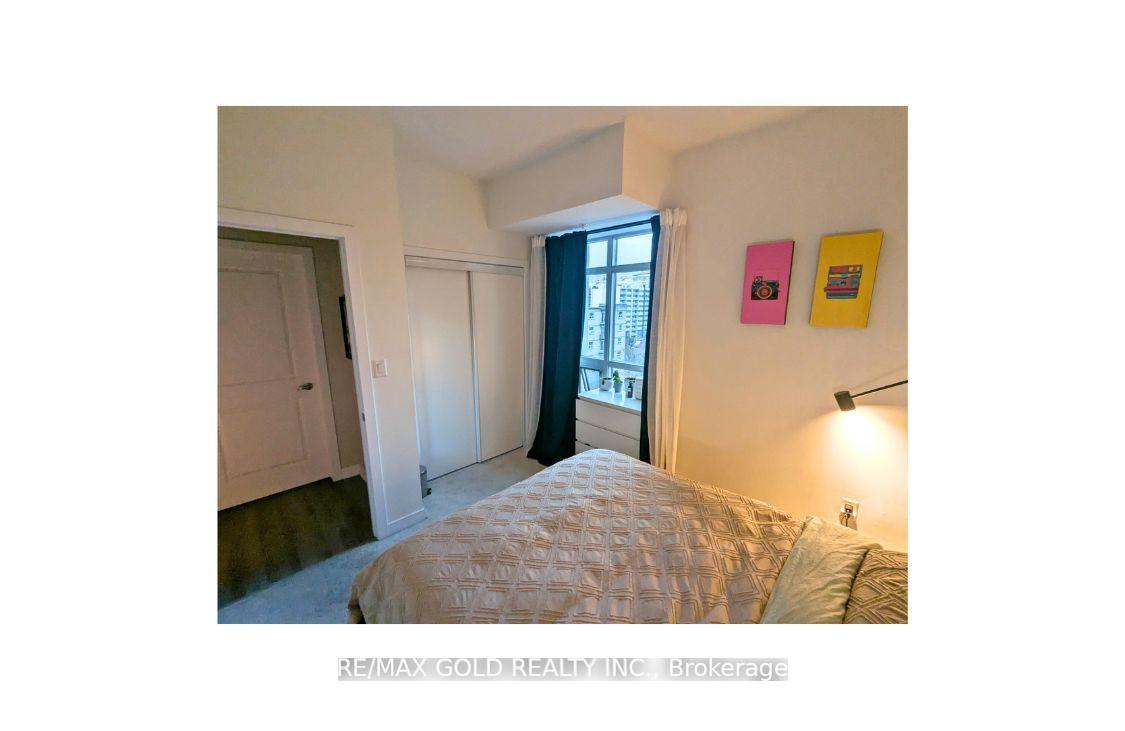 Photo 12 of Unit 807, 85 Robinson Street, Hamilton, Durand — HOMEH