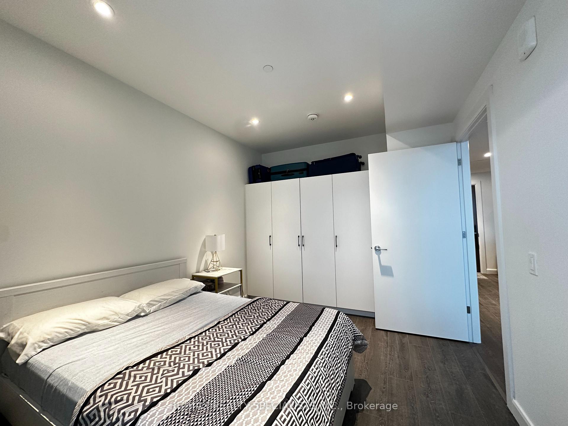 Photo 9 of Unit 805, 741 King Street W, Kitchener — HOMEH