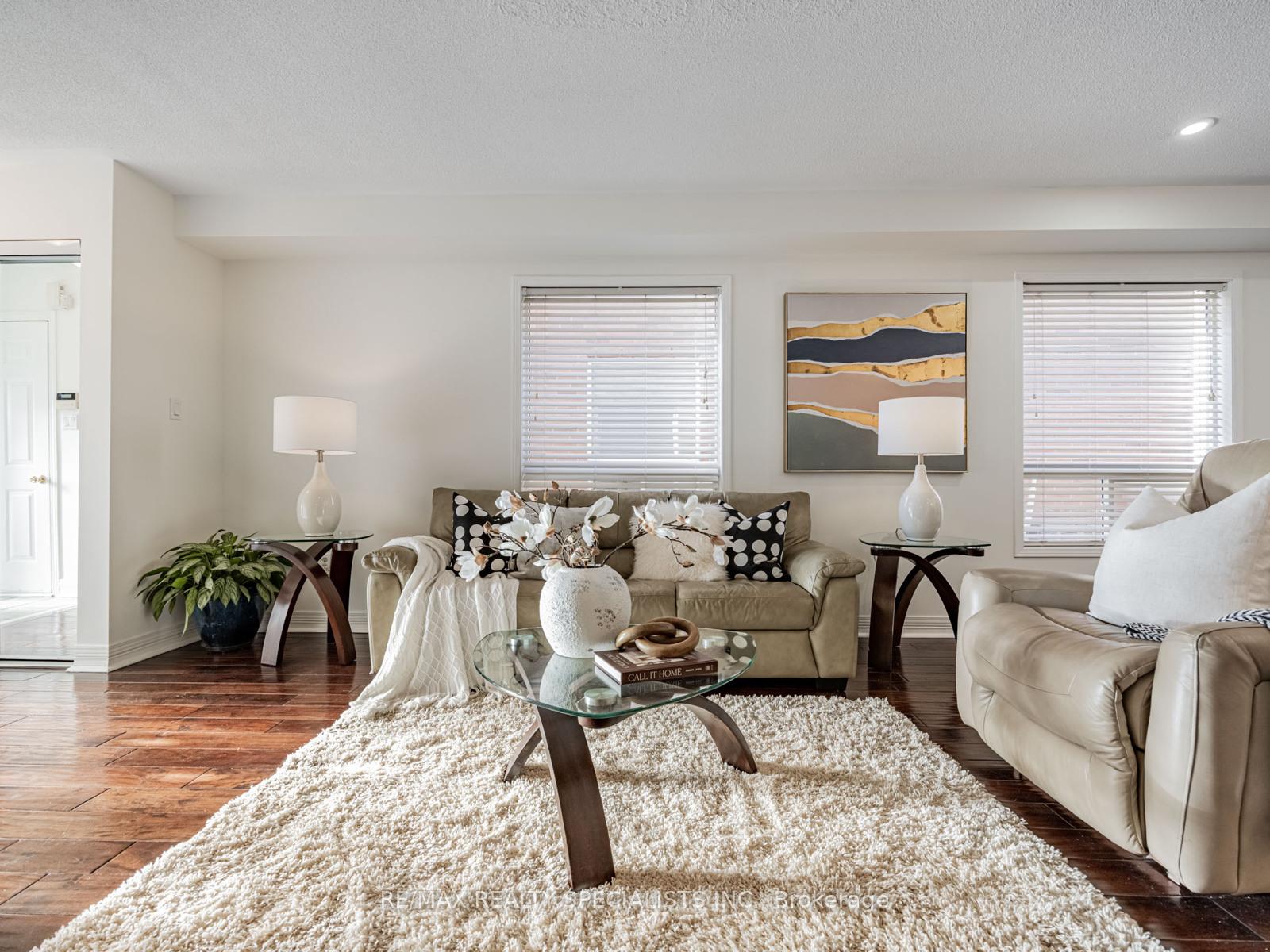 Photo 12 of 30 Baha Crescent, Brampton, Fletcher's Meadow — HOMEH