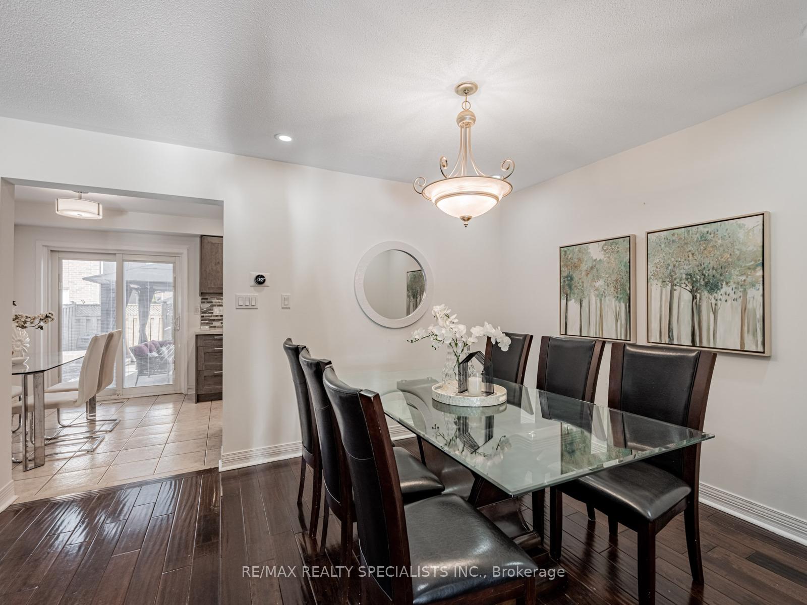 Photo 14 of 30 Baha Crescent, Brampton, Fletcher's Meadow — HOMEH