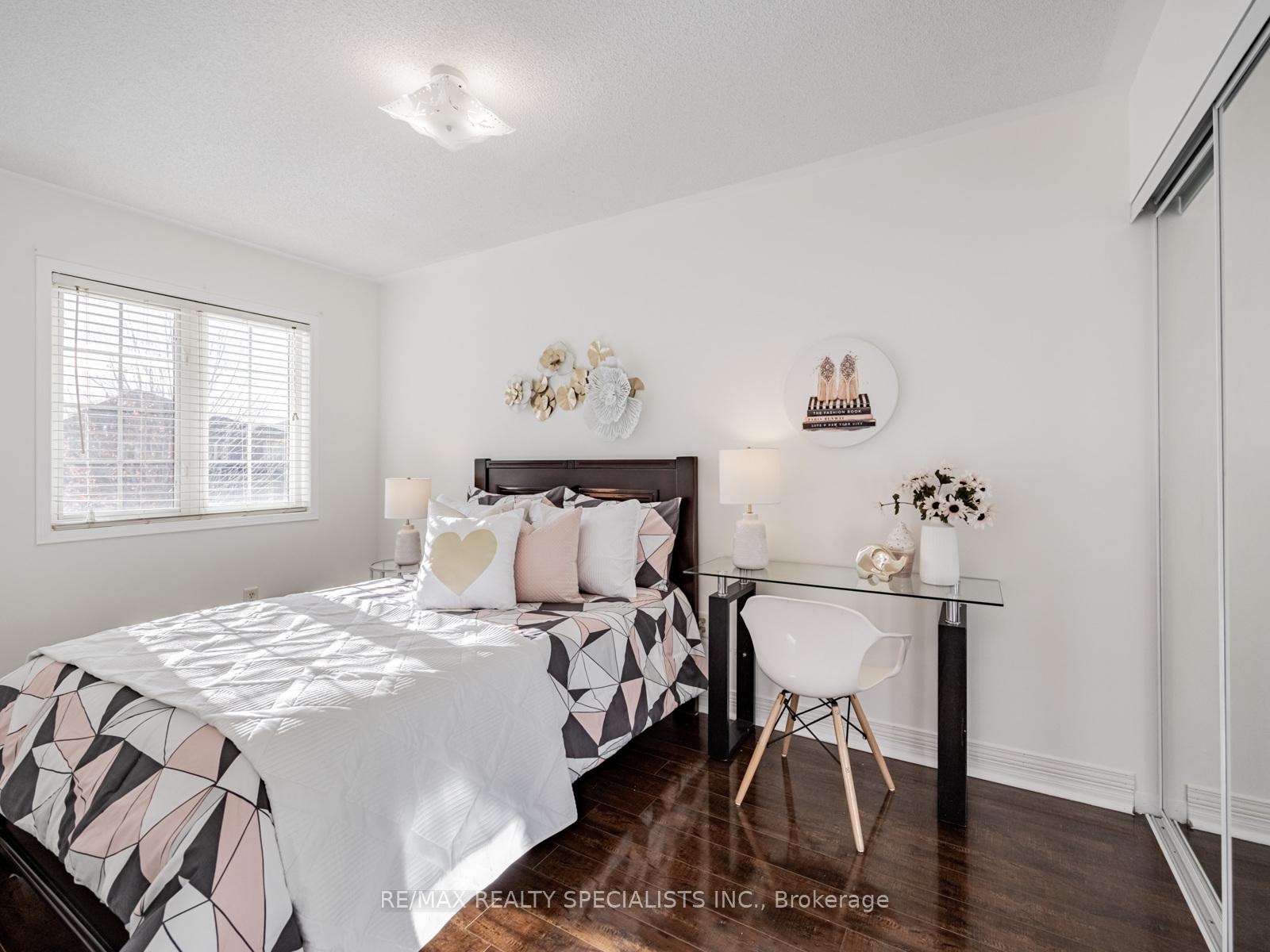 Photo 19 of 30 Baha Crescent, Brampton, Fletcher's Meadow — HOMEH
