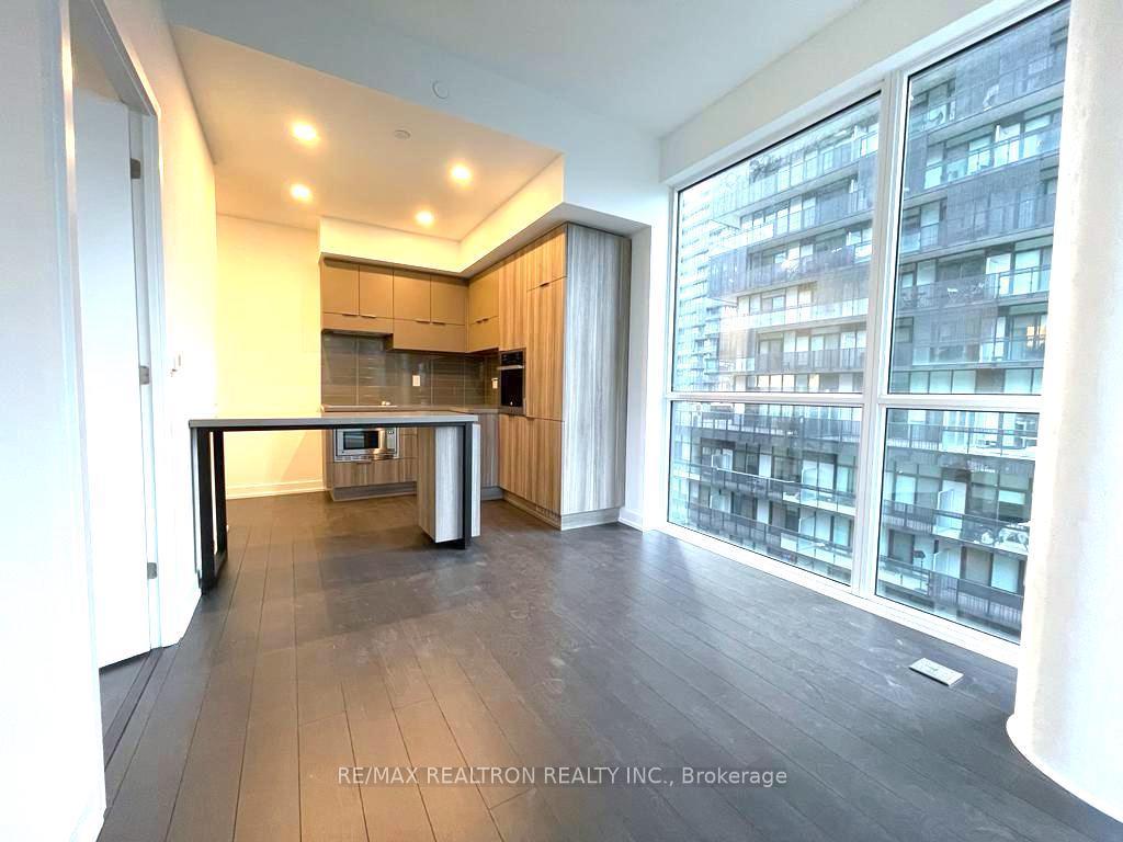 Photo 6 of Unit 1208, 39 Roehampton Avenue, Toronto, Mount Pleasant West — HOMEH