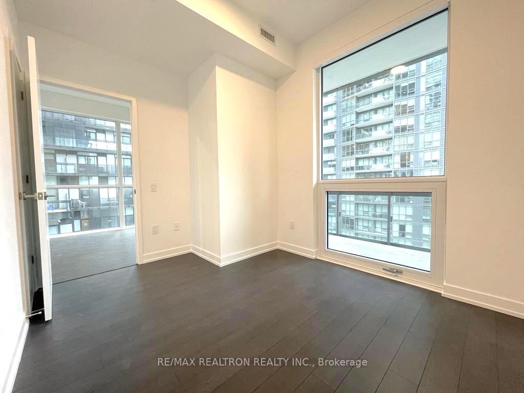 Photo 7 of Unit 1208, 39 Roehampton Avenue, Toronto, Mount Pleasant West — HOMEH