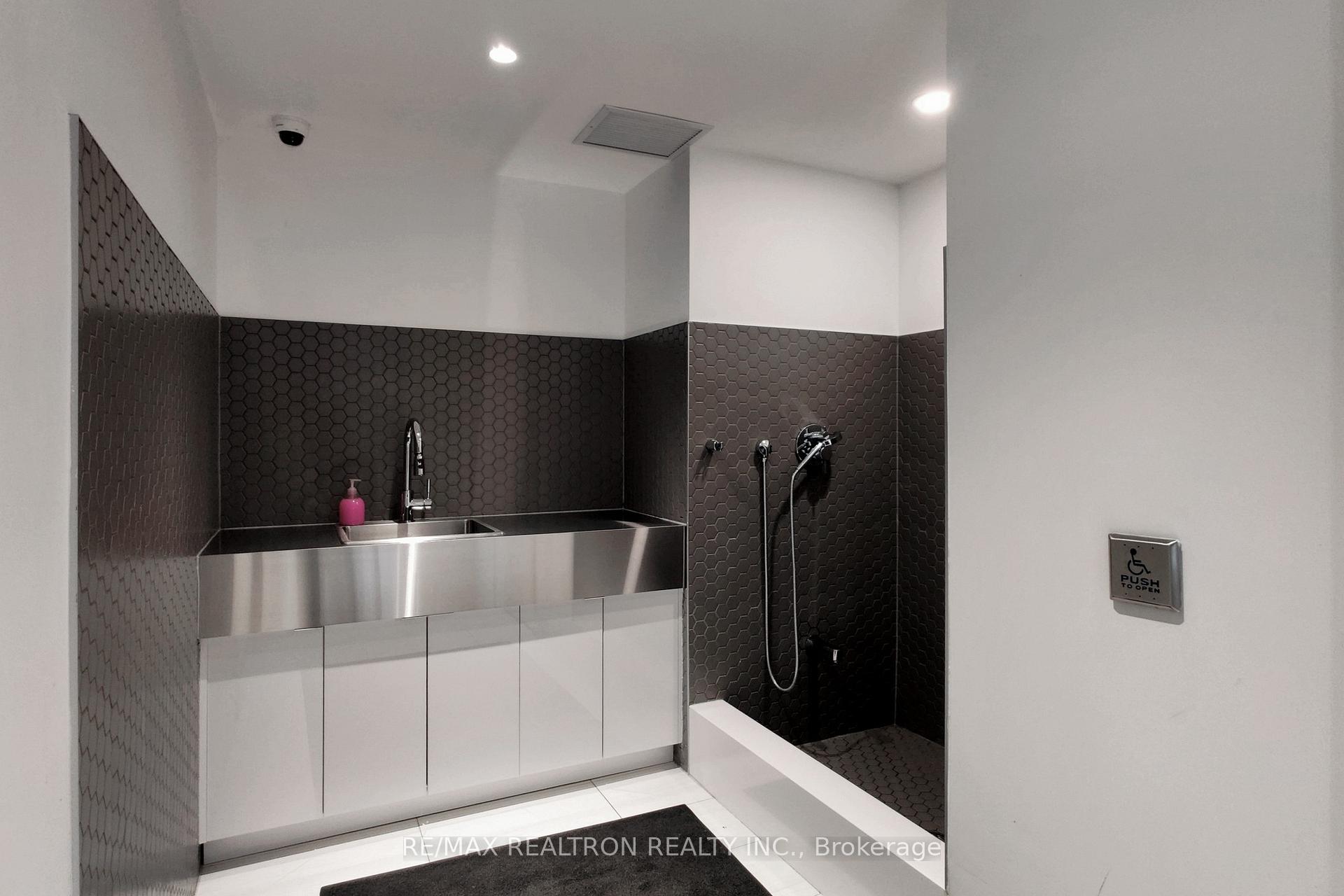 Photo 28 of Unit 1208, 39 Roehampton Avenue, Toronto, Mount Pleasant West — HOMEH