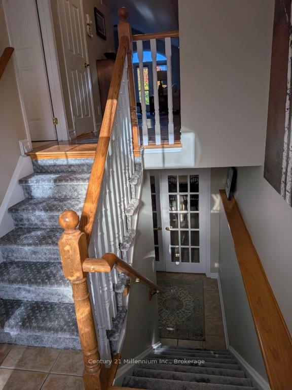 Photo 4 of 39 Westwind Drive, Collingwood — HOMEH