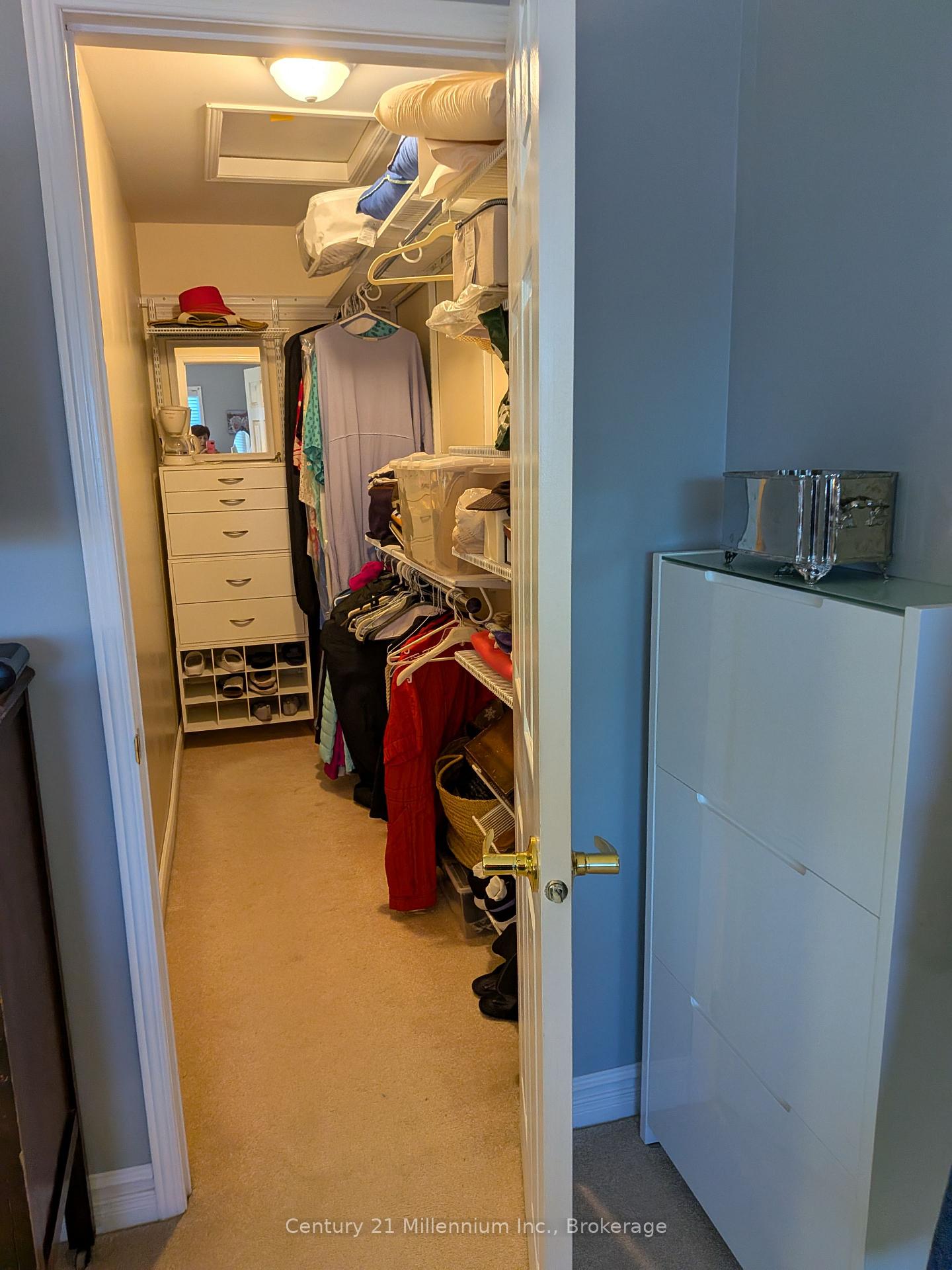 Photo 17 of 39 Westwind Drive, Collingwood — HOMEH