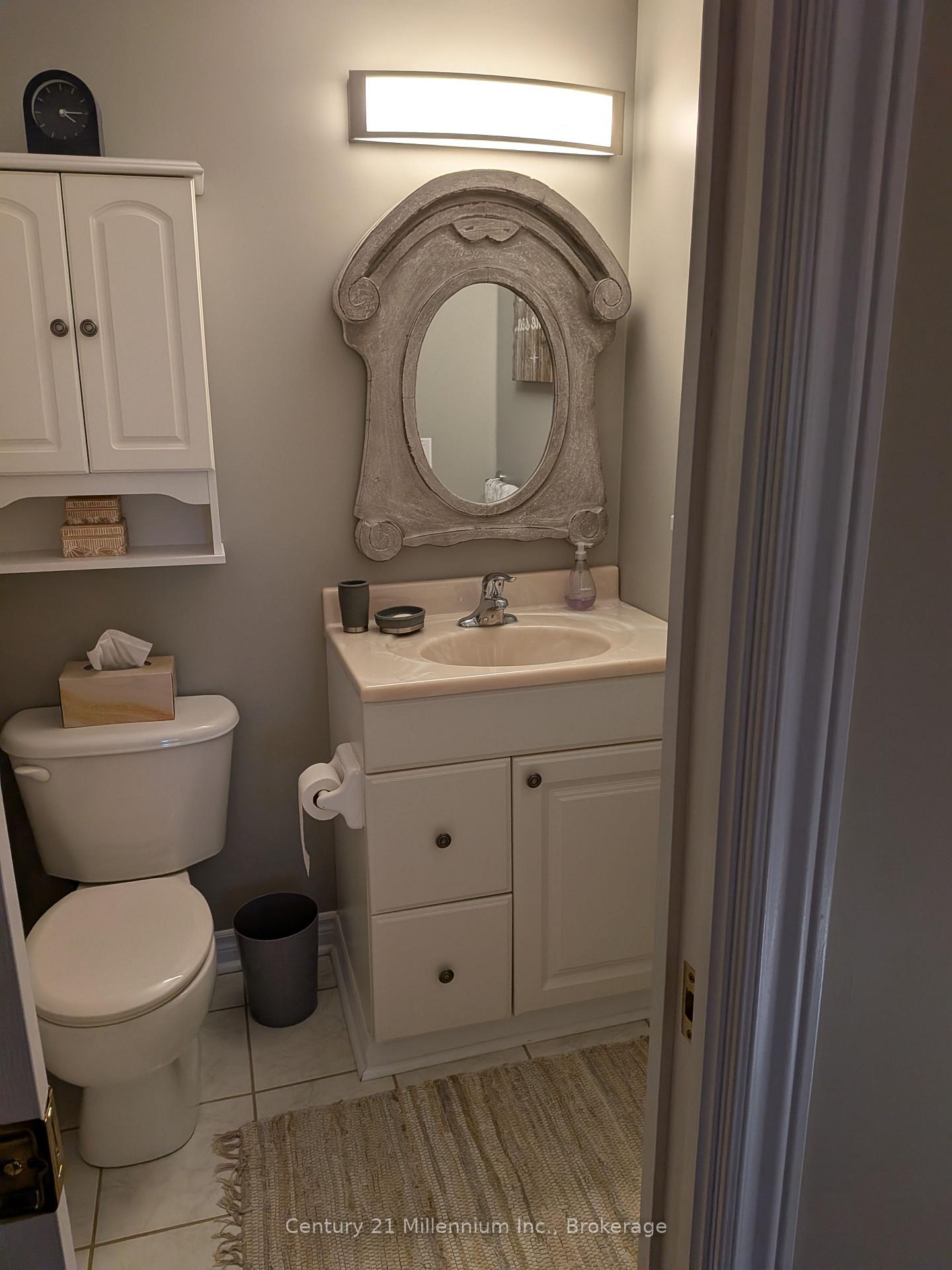 Photo 33 of 39 Westwind Drive, Collingwood — HOMEH