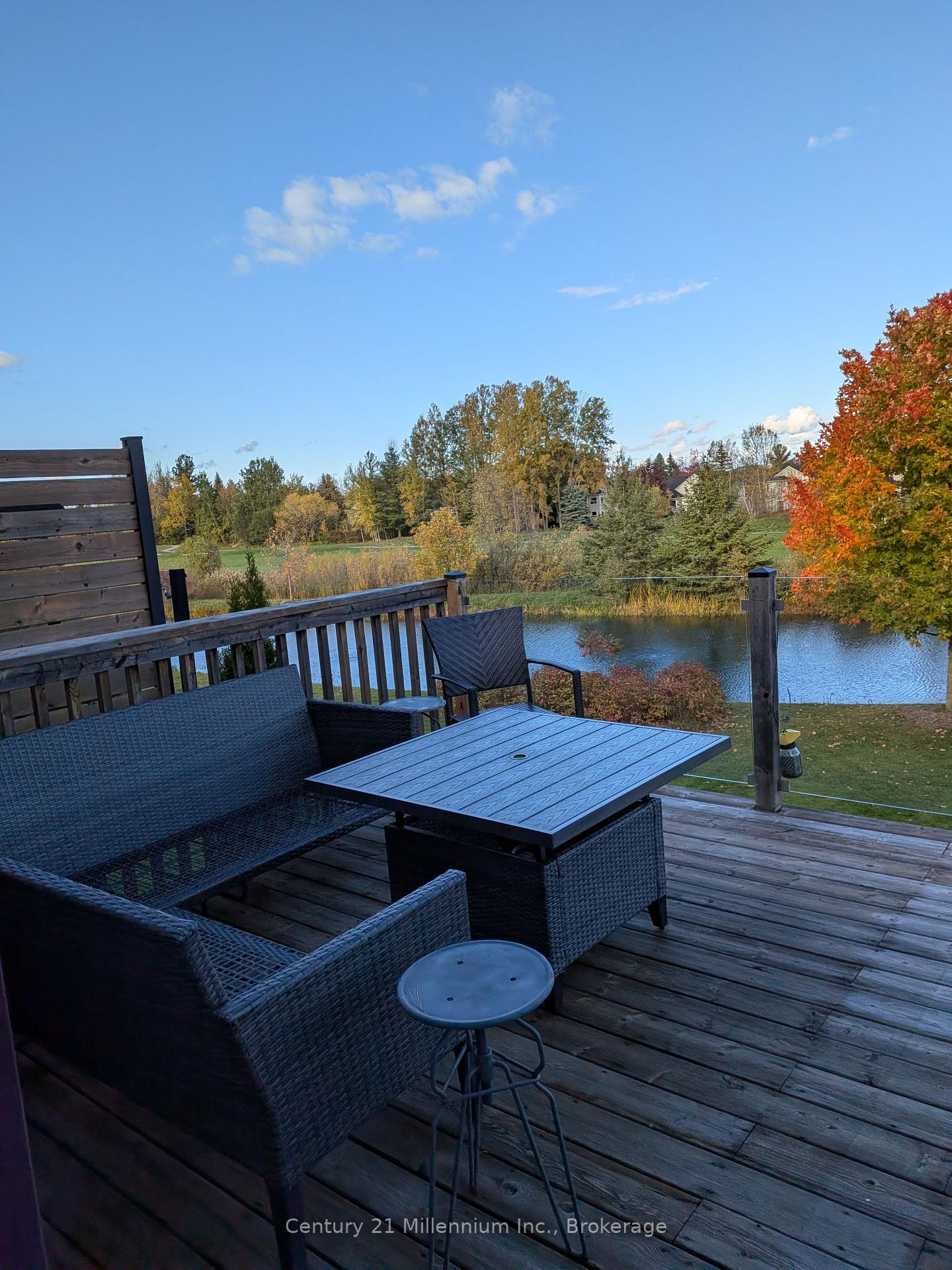 Photo 34 of 39 Westwind Drive, Collingwood — HOMEH