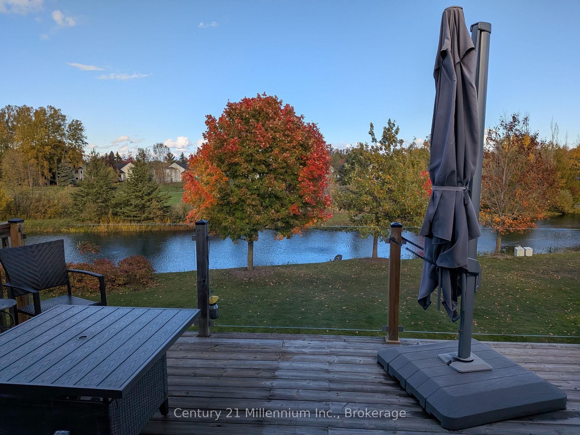 Photo 35 of 39 Westwind Drive, Collingwood — HOMEH
