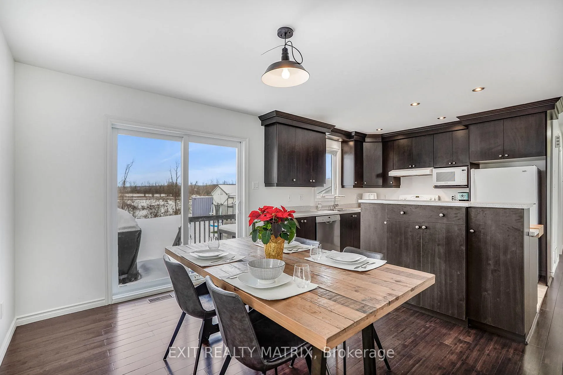 Photo 12 of 156 Longueuil Street, Champlain, L'Orignal — HOMEH