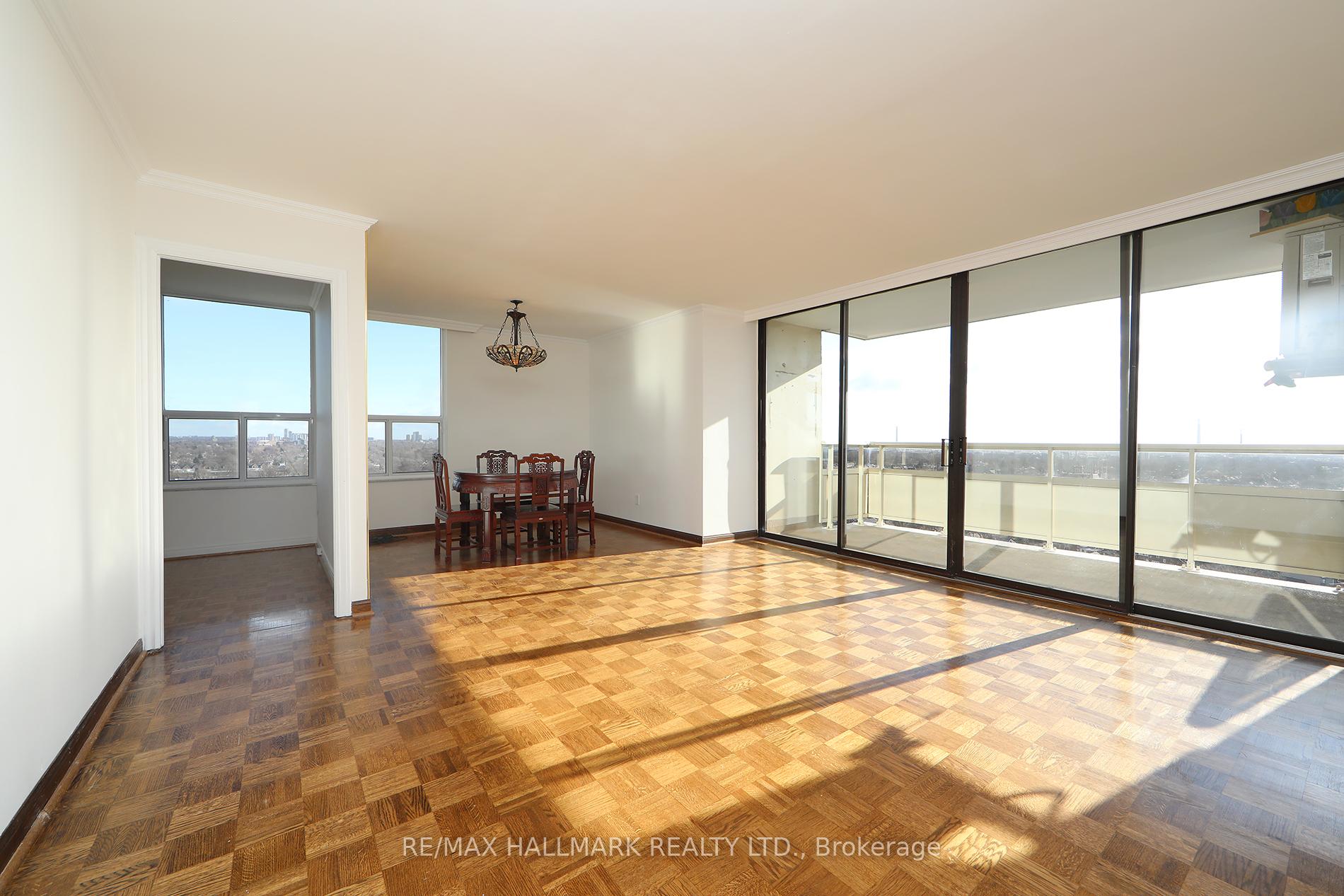 Photo 2 of Unit 1808, 980 Broadview Avenue, Toronto, Broadview North — HOMEH