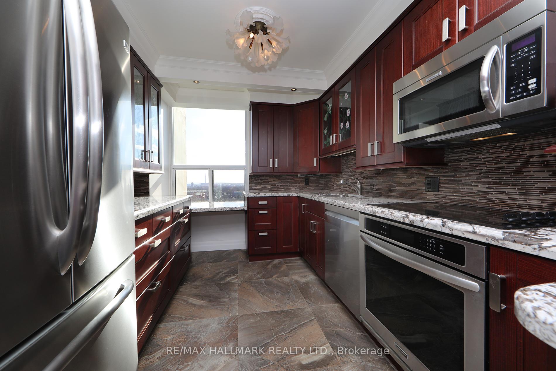 Photo 11 of Unit 1808, 980 Broadview Avenue, Toronto, Broadview North — HOMEH