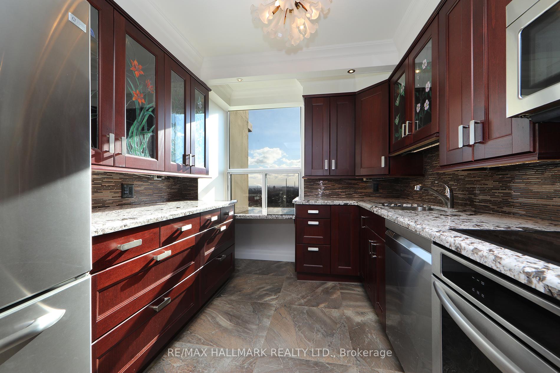 Photo 12 of Unit 1808, 980 Broadview Avenue, Toronto, Broadview North — HOMEH