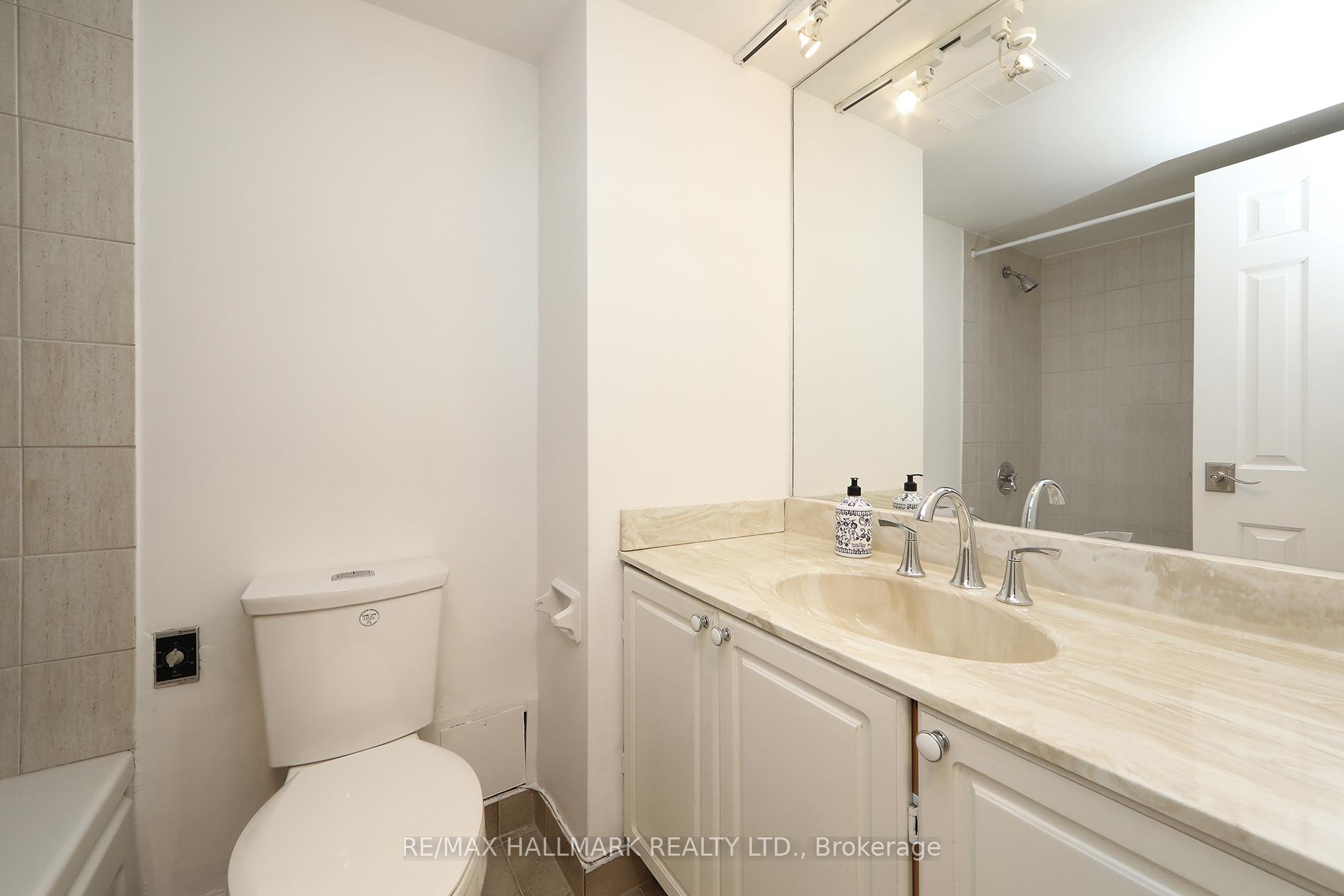 Photo 16 of Unit 1808, 980 Broadview Avenue, Toronto, Broadview North — HOMEH