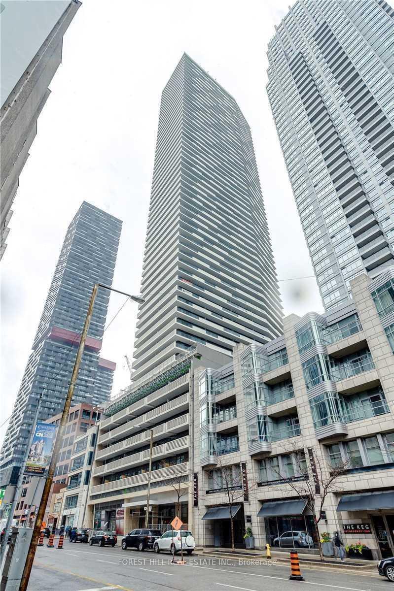 Photo 2 of Unit 4605, 2221 Yonge Street, Toronto, Mount Pleasant West — HOMEH
