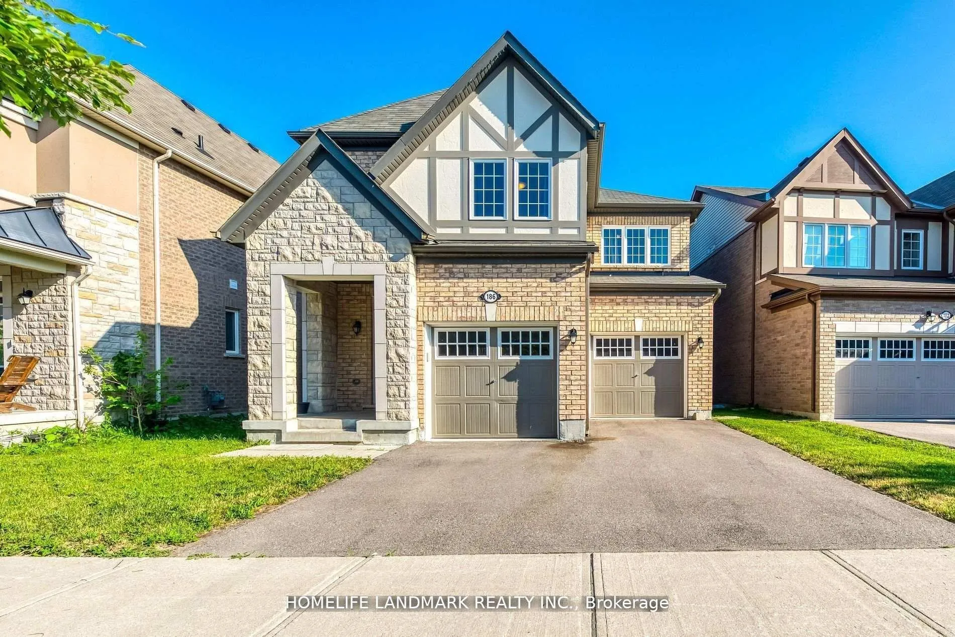 Photo 1 of 186 Degraaf Crescent, Aurora, Rural Aurora — HOMEH