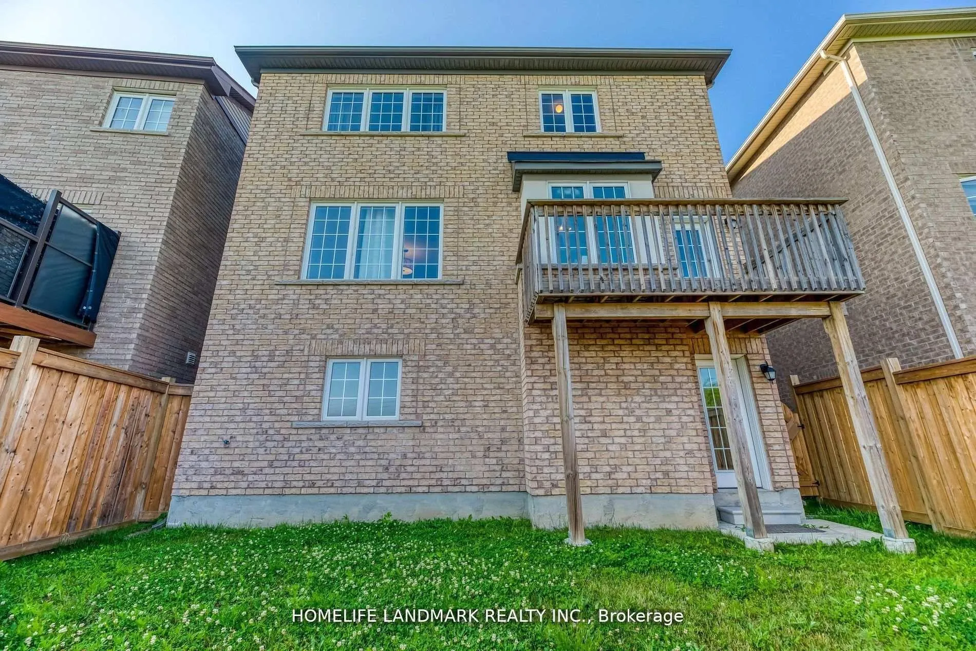 Photo 34 of 186 Degraaf Crescent, Aurora, Rural Aurora — HOMEH