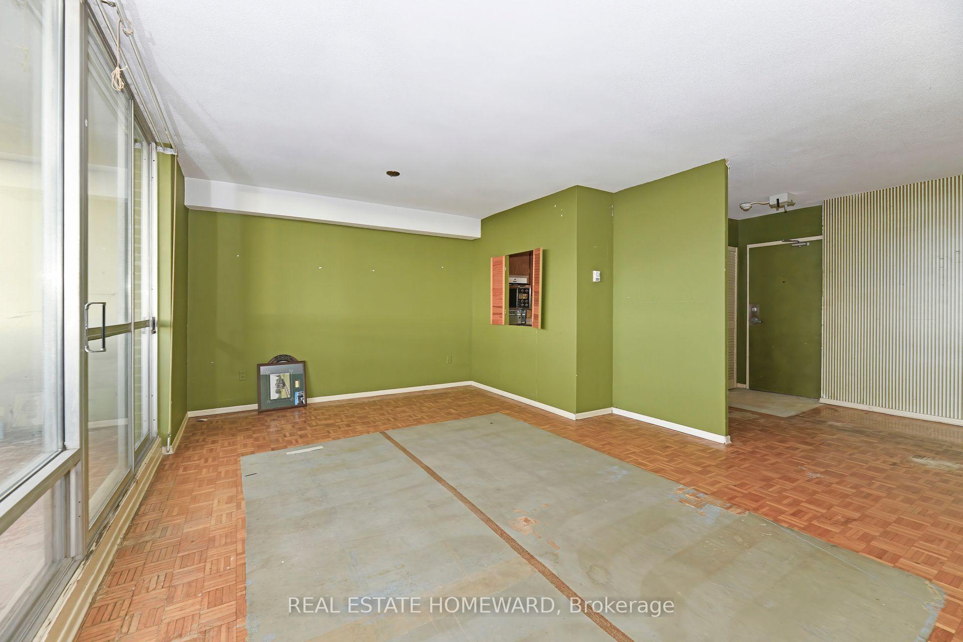 Photo 8 of Unit 2806, 1 Massey Square, Toronto, Crescent Town — HOMEH