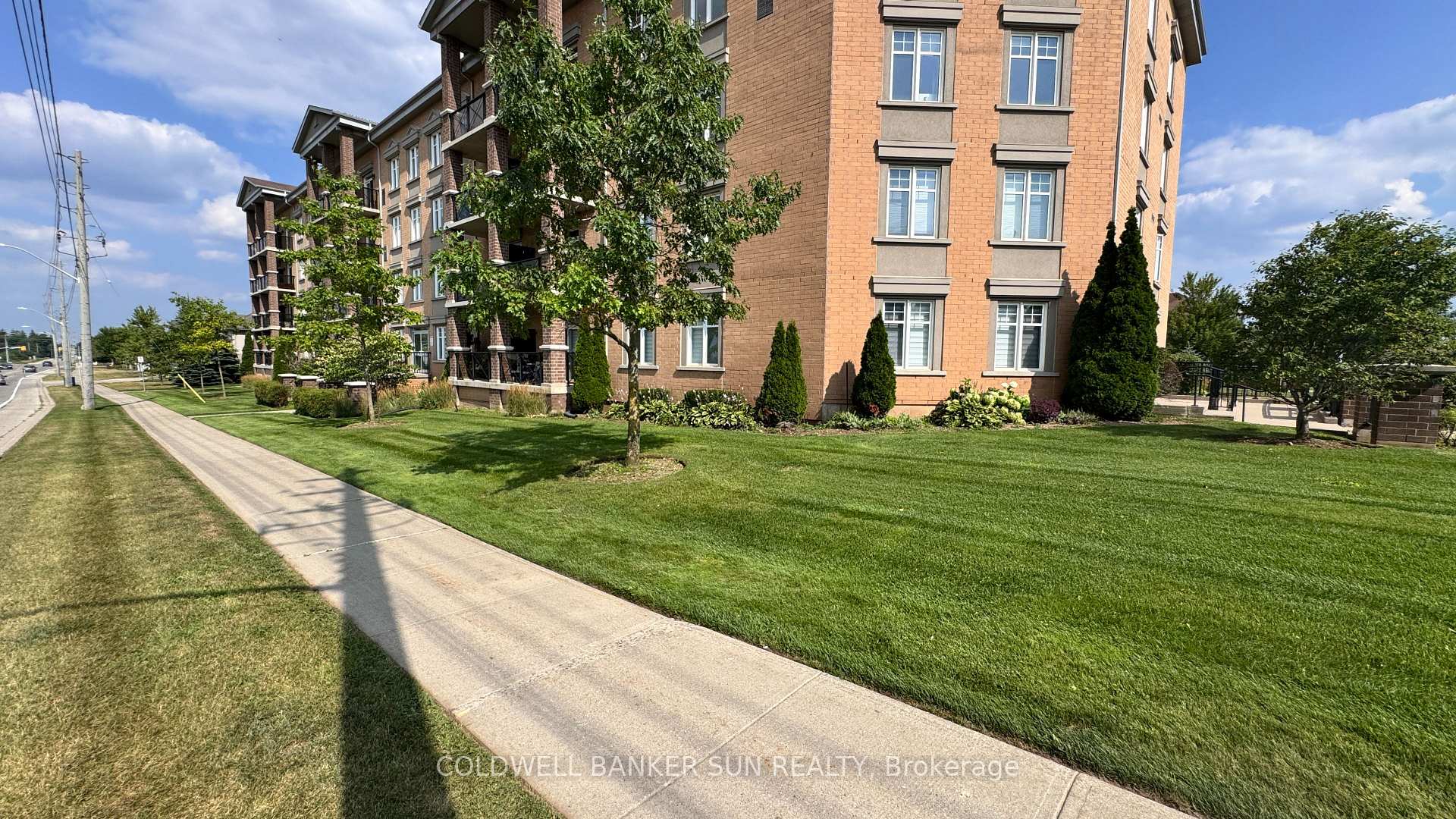 Photo 2 of Unit 211, 2 Colonial Drive, Guelph, Pineridge/Westminster Woods — HOMEH